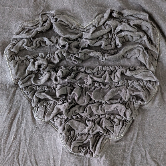 Justify Black Sleeveless Tank Top with Textured Heart Detail Women’s Large #23 - Picture 3 of 5